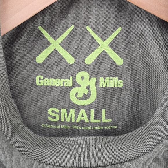 KAWS x Monsters General Mills Frute Brute Shirt Mens Small Green Streetwear - Picture 5 of 8